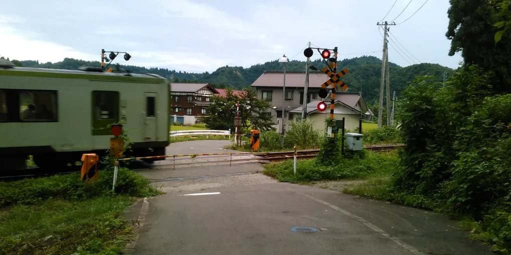 撮り鉄 中高生7人 電車止め「何分遅らせたか競った」書類送致 JR蘇我駅や東京駅で非常用ドアコック操作